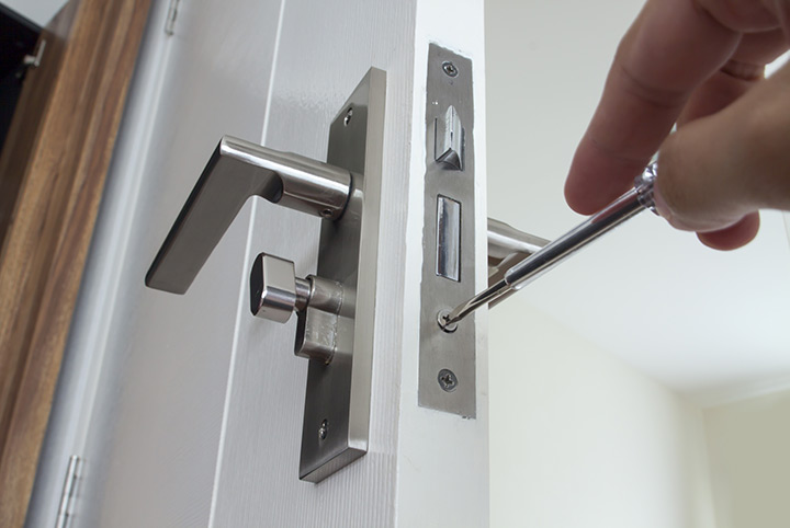 Our local locksmiths are able to repair and install door locks for properties in Shortlands and the local area.